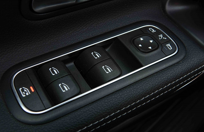 MERCEDES_MERCEDES_AKLASSE_2654950_20.jpg