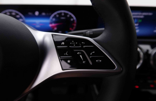 MERCEDES_MERCEDES_CLA_2548914_19.jpg