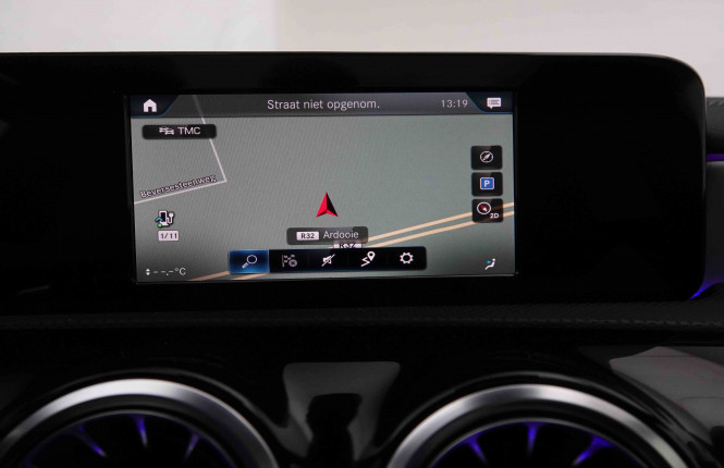 MERCEDES_MERCEDES_CLA_2550125_11.jpg