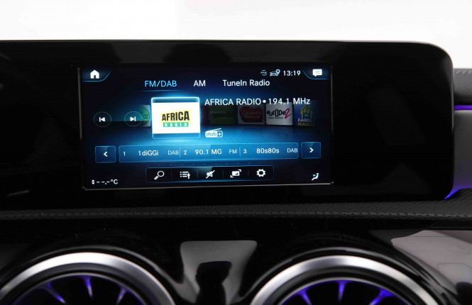 MERCEDES_MERCEDES_CLA_2550125_12.jpg