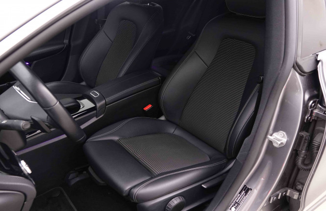 MERCEDES_MERCEDES_CLA_2551339_31.jpg MERCEDES_MERCEDES_CLA_2551339_31.jpg