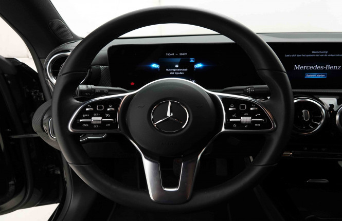 MERCEDES_MERCEDES_CLA_2654295_10.jpg