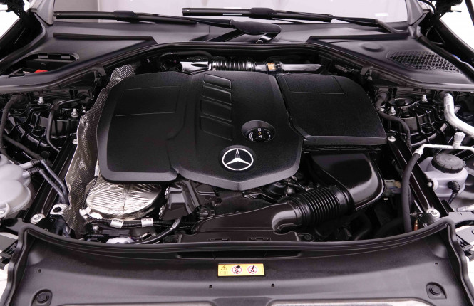 MERCEDES_MERCEDES_EKLASSE_2548748_24.jpg