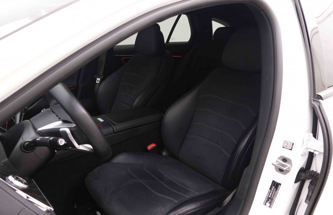 MERCEDES_MERCEDES_EKLASSE_2548880_8.jpg