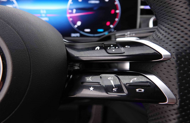 MERCEDES_MERCEDES_EKLASSE_2548881_20.jpg MERCEDES_MERCEDES_EKLASSE_2548881_20.jpg