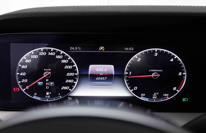 MERCEDES_MERCEDES_EKLASSE_2549450_19.jpg MERCEDES_MERCEDES_EKLASSE_2549450_19.jpg