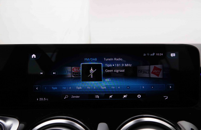MERCEDES_MERCEDES_EQB_2548730_12.jpg