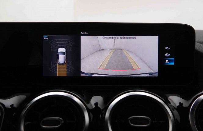 MERCEDES_MERCEDES_GLA_2549766_13.jpg