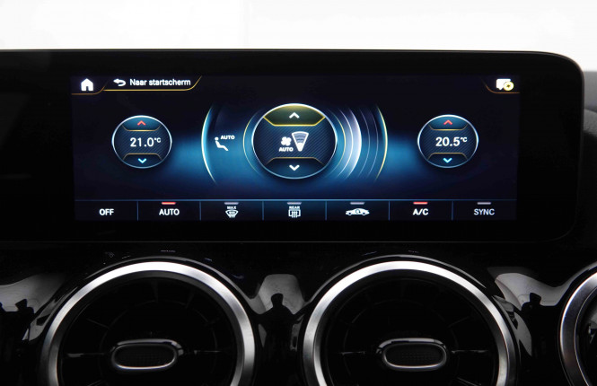 MERCEDES_MERCEDES_GLA_2550247_13.jpg