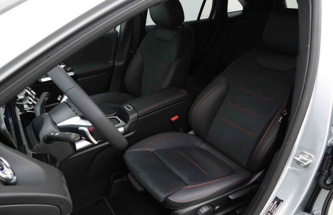 MERCEDES_MERCEDES_GLA_2653220_6.jpg MERCEDES_MERCEDES_GLA_2653220_6.jpg