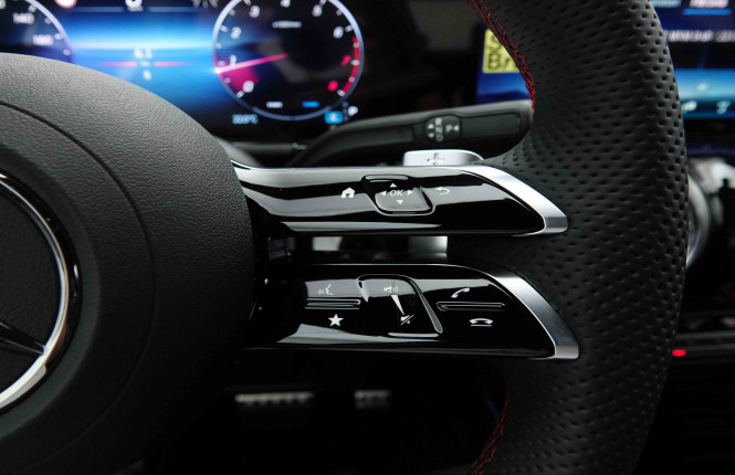 MERCEDES_MERCEDES_GLA_2653221_19.jpg