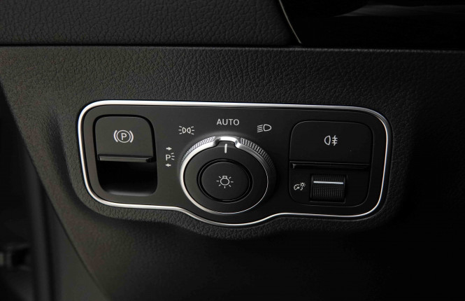 MERCEDES_MERCEDES_GLA_2653221_20.jpg