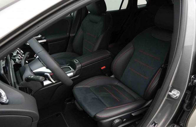 MERCEDES_MERCEDES_GLA_2653221_6.jpg