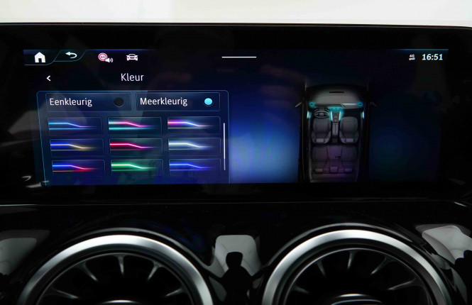 MERCEDES_MERCEDES_GLA_2653221_9.jpg
