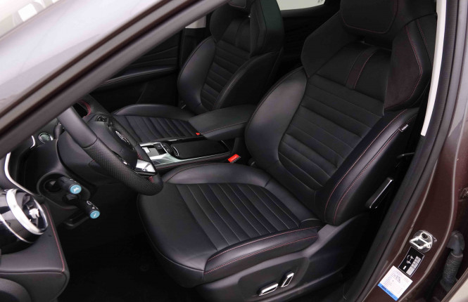 MG_MG_HS_2652739_7.jpg MG_MG_HS_2652739_7.jpg