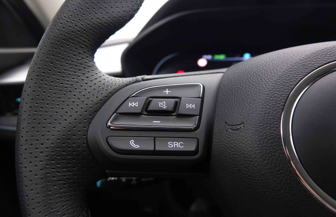 MG_MG_MG5_2550856_73.jpg MG_MG_MG5_2550856_73.jpg