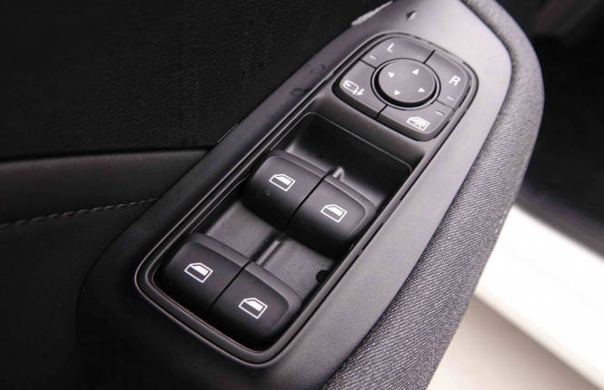 MG_MG_MG5_2550858_105.jpg MG_MG_MG5_2550858_105.jpg