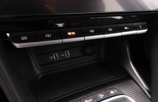 MG_MG_ZS_2550701_14.jpg