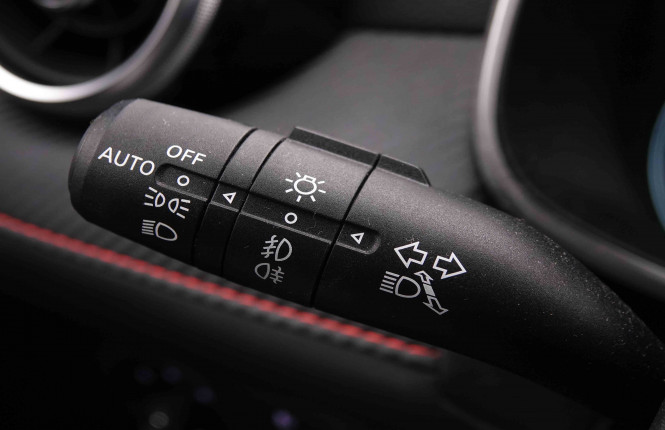 MG_MG_ZS_2550701_16.jpg