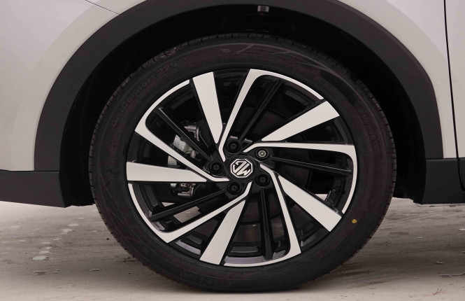 MG_MG_ZS_2551156_20.jpg MG_MG_ZS_2551156_20.jpg