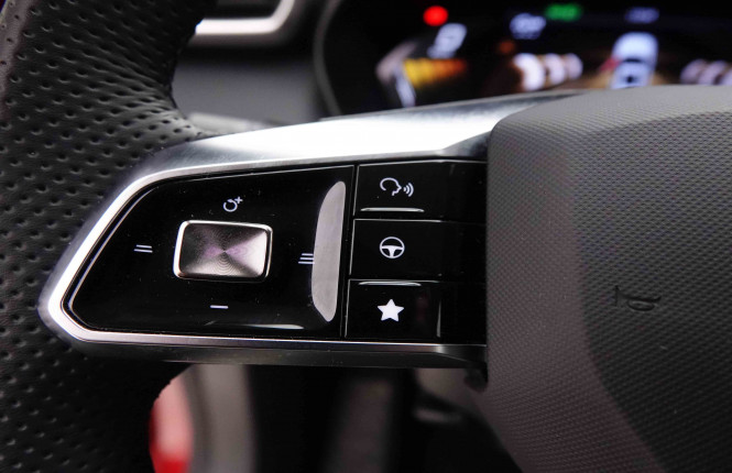 MG_MG_ZS_2551620_18.jpg MG_MG_ZS_2551620_18.jpg