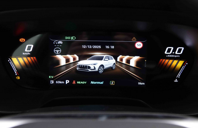 MG_MG_ZS_2652191_44.jpg MG_MG_ZS_2652191_44.jpg