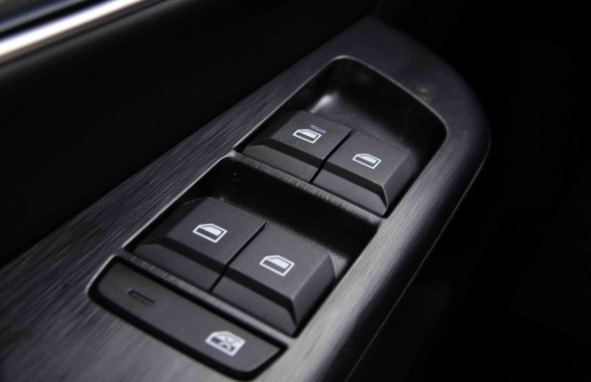 MG_MG_ZS_2652191_78.jpg MG_MG_ZS_2652191_78.jpg