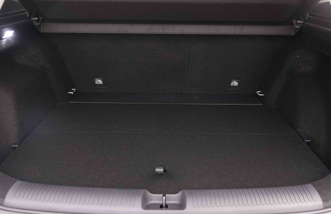 MG_MG_ZS_2652201_33.jpg MG_MG_ZS_2652201_33.jpg