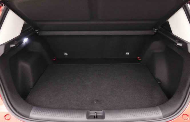 MG_MG_ZS_2652209_5.jpg MG_MG_ZS_2652209_5.jpg