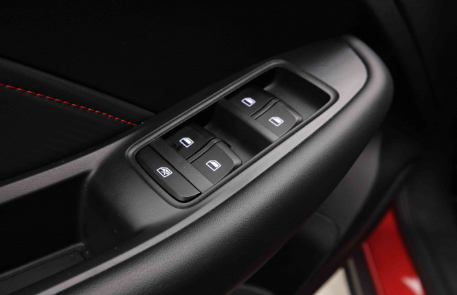 MG_MG_ZS_2652663_15.jpg