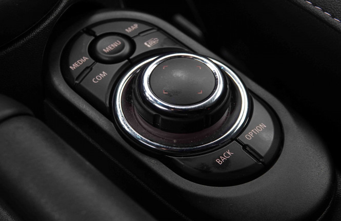 MINI_MINI_COOPERCABR_2549809_19.jpg