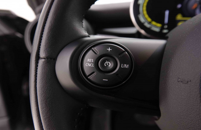 MINI_MINI_COOPERSE_2549534_19.jpg MINI_MINI_COOPERSE_2549534_19.jpg