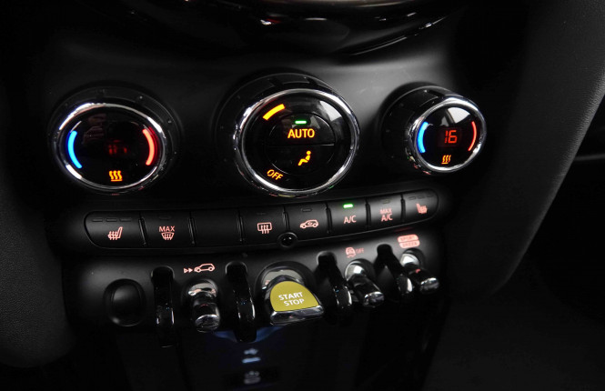 MINI_MINI_COOPERSE_2652957_13.jpg MINI_MINI_COOPERSE_2652957_13.jpg