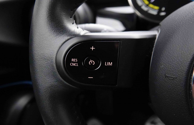 MINI_MINI_COOPERSE_2652957_18.jpg MINI_MINI_COOPERSE_2652957_18.jpg