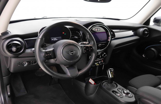 MINI_MINI_COOPERSE_2652957_7.jpg MINI_MINI_COOPERSE_2652957_7.jpg