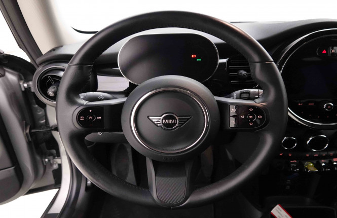 MINI_MINI_COOPERSE_2652957_8.jpg MINI_MINI_COOPERSE_2652957_8.jpg