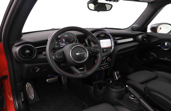MINI_MINI_COOPERS_2548623_11.jpg