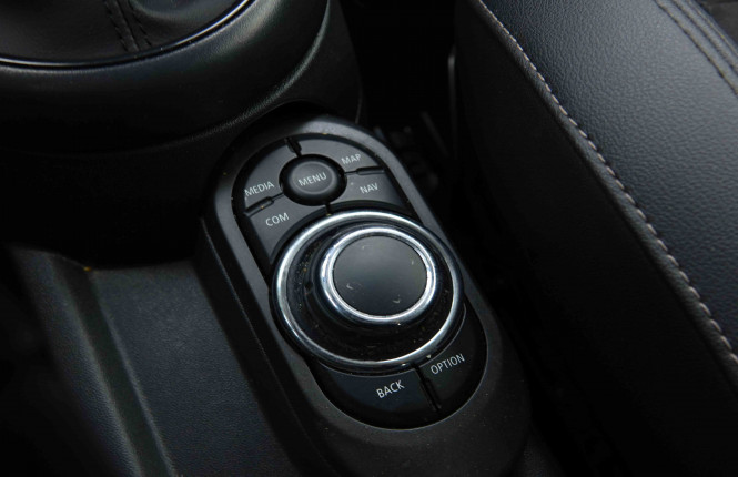 MINI_MINI_COOPER_2654922_12.jpg