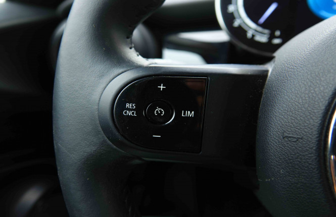 MINI_MINI_COOPER_2654922_16.jpg