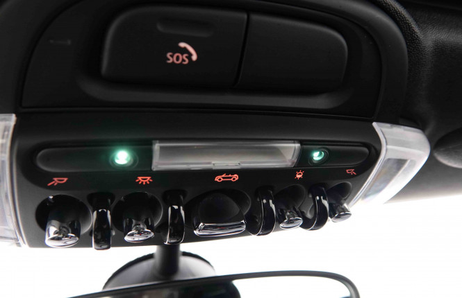 MINI_MINI_ONE_2551395_18.jpg MINI_MINI_ONE_2551395_18.jpg