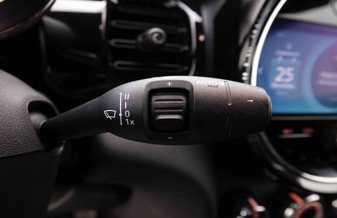 MINI_MINI_ONE_2551395_23.jpg MINI_MINI_ONE_2551395_23.jpg