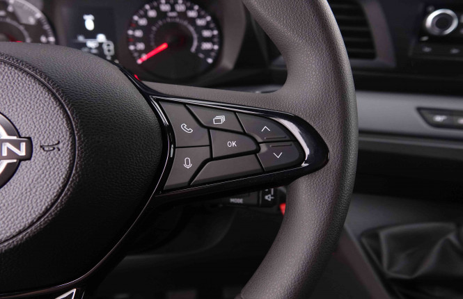 NISSAN_NISSAN_INTERSTAR_2548726_16.jpg