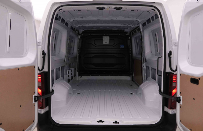 NISSAN_NISSAN_INTERSTAR_2548726_5.jpg