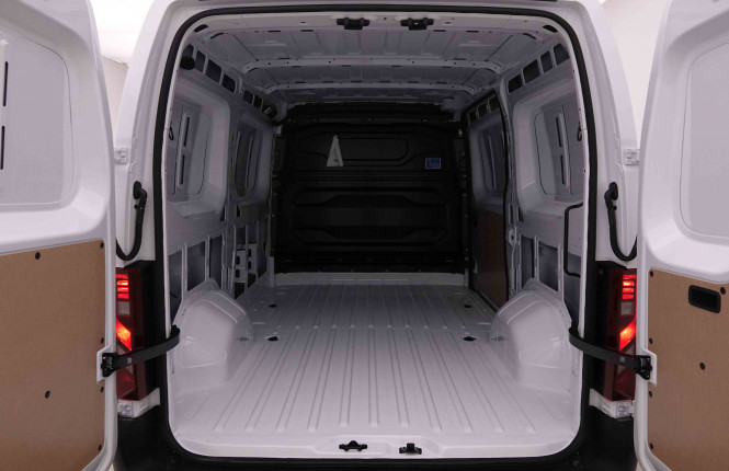 NISSAN_NISSAN_INTERSTAR_2548727_5.jpg