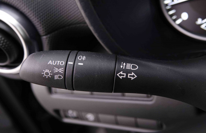 NISSAN_NISSAN_JUKE_2446169_13.jpg