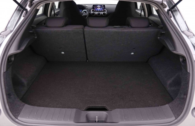 NISSAN_NISSAN_JUKE_2446169_5.jpg