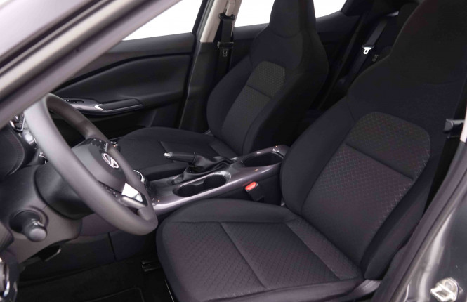 NISSAN_NISSAN_JUKE_2446169_6.jpg