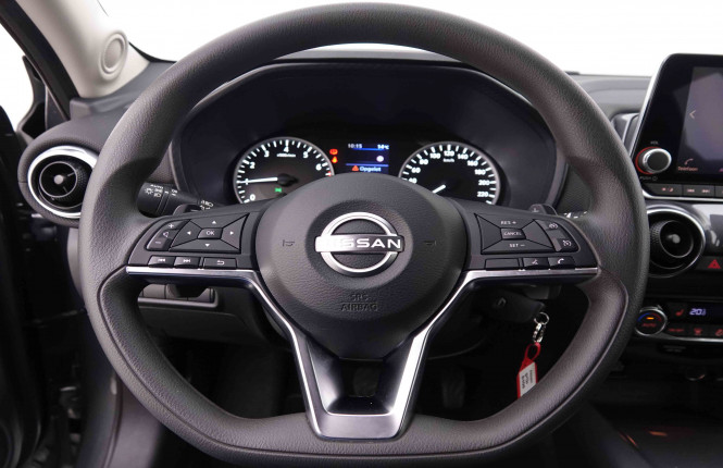 NISSAN_NISSAN_JUKE_2547624_8.jpg