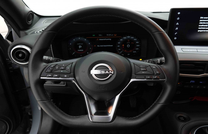 NISSAN_NISSAN_JUKE_2653187_8.jpg