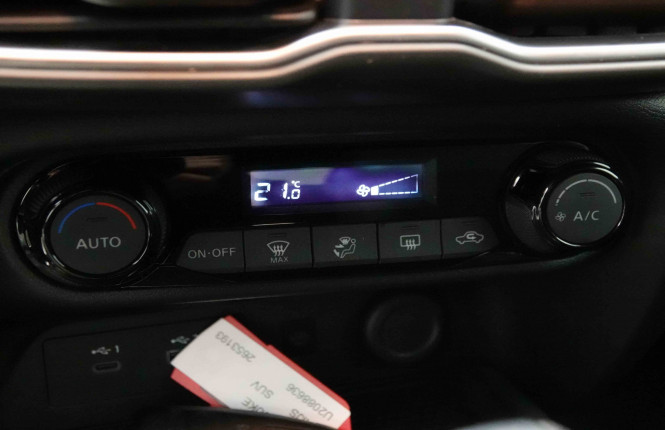 NISSAN_NISSAN_JUKE_2653193_13.jpg